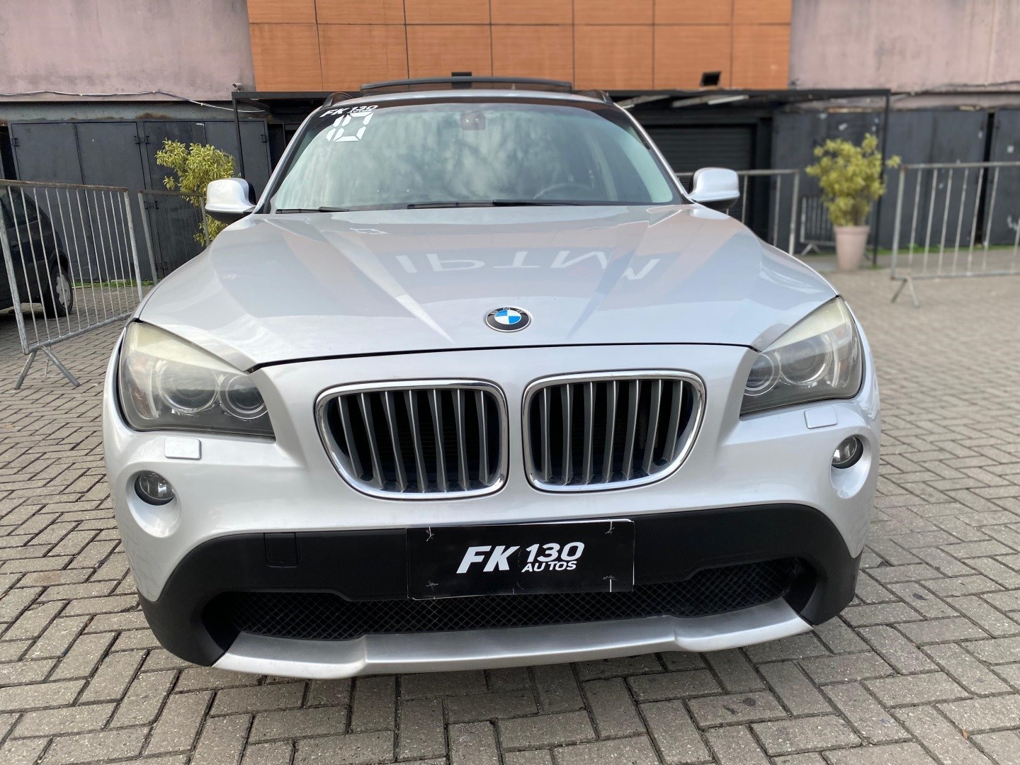 //www.autoline.com.br/carro/bmw/x1-20-i-16v-gasolina-4p-automatico/2010/rio-de-janeiro-rj/24147841