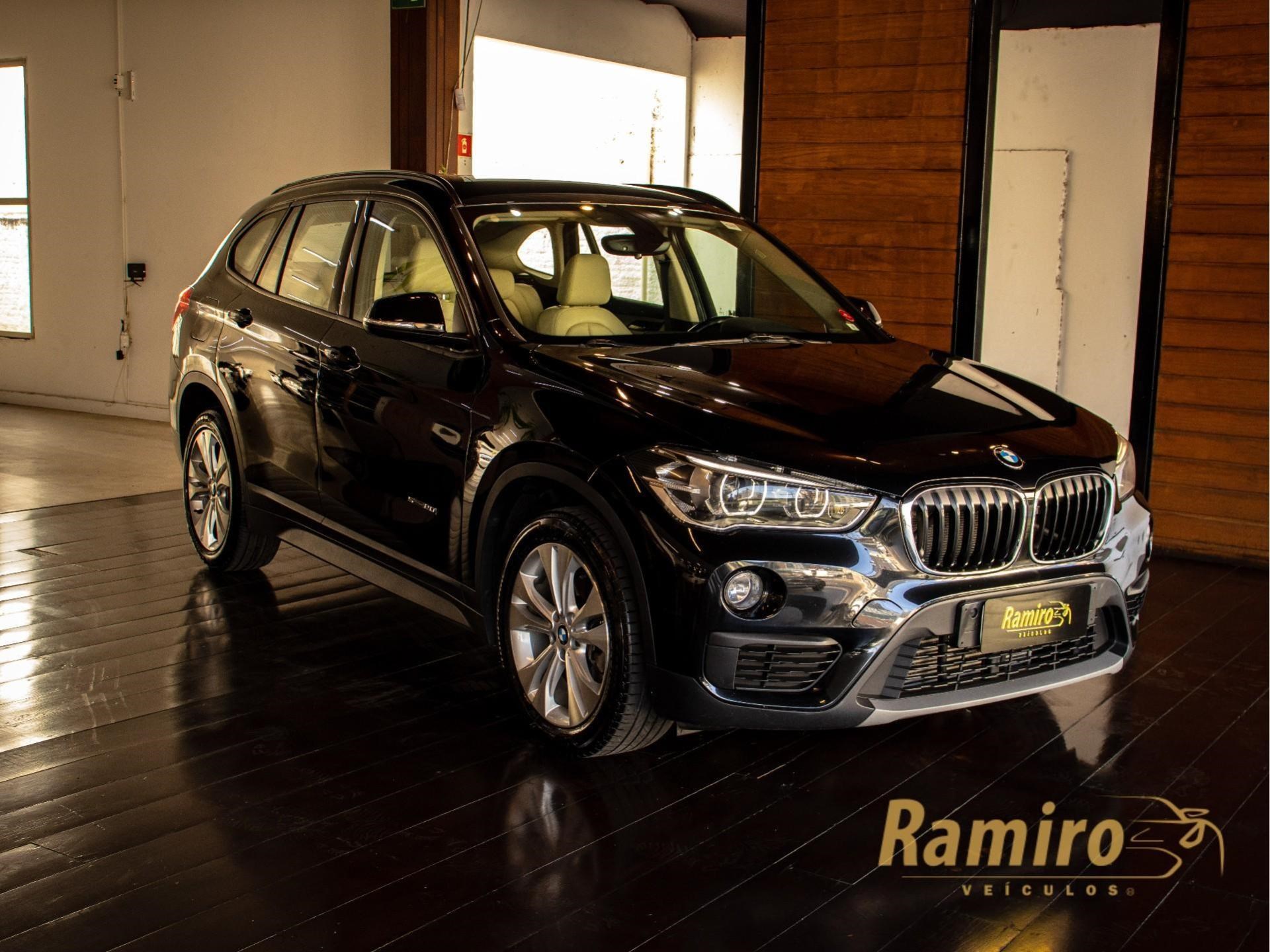 //www.autoline.com.br/carro/bmw/x1-20-sdrive20i-sport-16v-gasolina-4p-turbo-auto/2016/florianopolis-sc/24430398