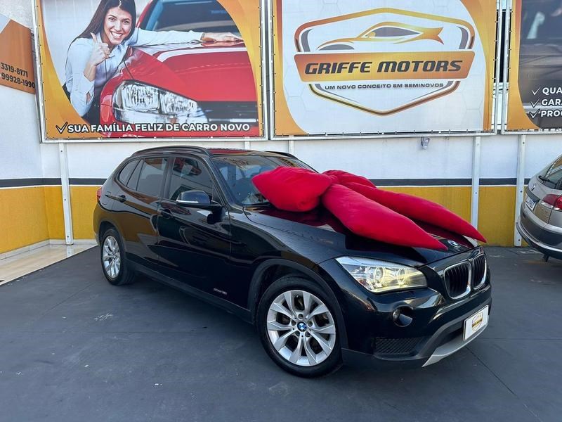 //www.autoline.com.br/carro/bmw/x1-20-sdrive18i-top-16v-gasolina-4p-turbo-automa/2014/curitiba-pr/24481322