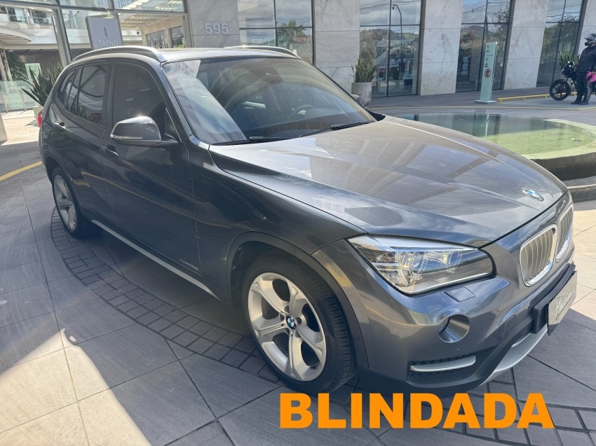 //www.autoline.com.br/carro/bmw/x1-20-sdrive20i-16v-gasolina-4p-turbo-automatico/2014/porto-alegre-rs/24706004