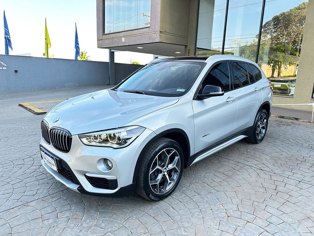 //www.autoline.com.br/carro/bmw/x1-20-sdrive20i-xline-16v-flex-4p-turbo-automati/2018/ribeirao-preto-sp/24708134