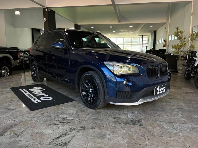 //www.autoline.com.br/carro/bmw/x1-20-sdrive20i-16v-flex-4p-turbo-automatico/2015/belo-horizonte-mg/24899254