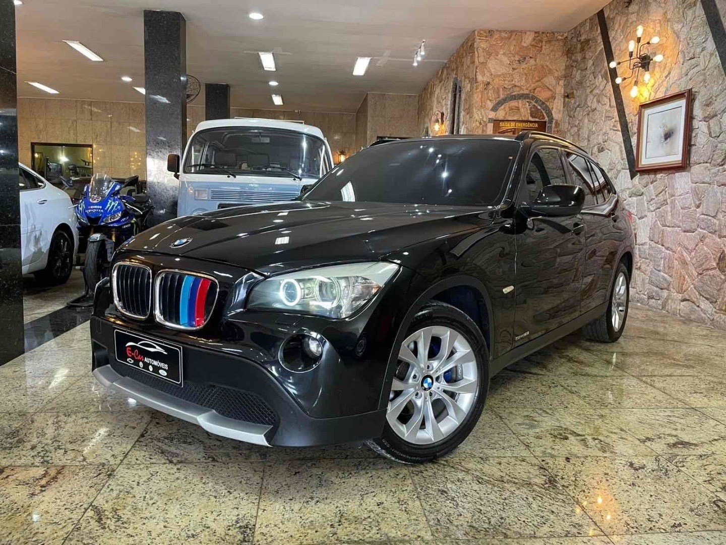 //www.autoline.com.br/carro/bmw/x1-20-sdrive18i-16v-gasolina-4p-automatico/2011/duque-de-caxias-rj/24913684