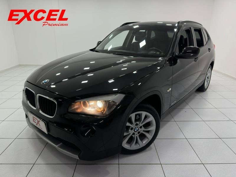 //www.autoline.com.br/carro/bmw/x1-20-sdrive18i-top-16v-gasolina-4p-automatico/2012/curitiba-pr/24920642