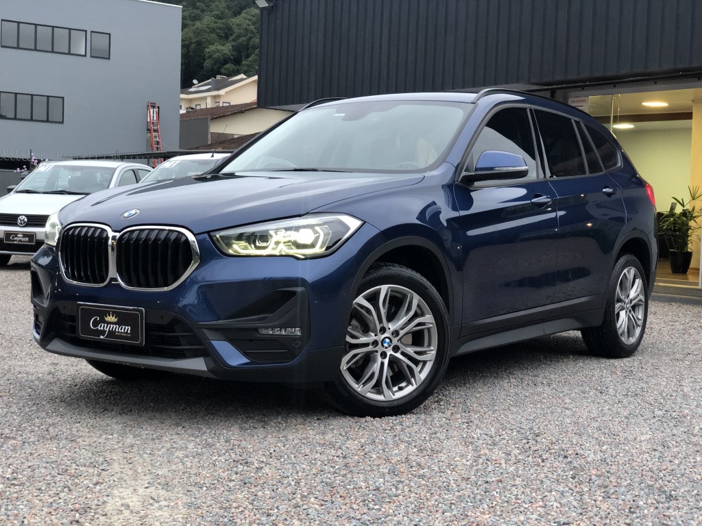 //www.autoline.com.br/carro/bmw/x1-20-sdrive20i-xline-16v-flex-4p-turbo-automati/2022/joinville-sc/24937731