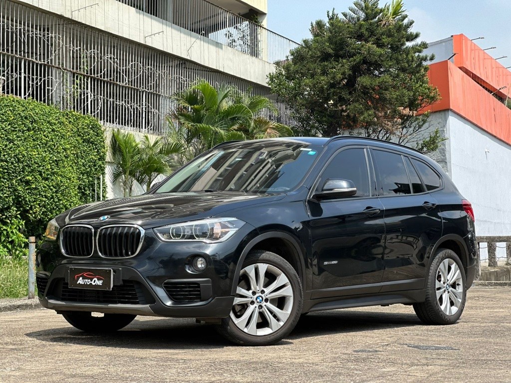 //www.autoline.com.br/carro/bmw/x1-20-sdrive20i-gp-16v-flex-4p-turbo-automatico/2018/rio-de-janeiro-rj/24997634