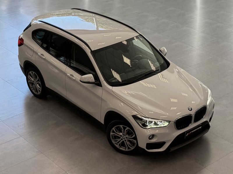 //www.autoline.com.br/carro/bmw/x1-20-sdrive20i-xline-16v-flex-4p-turbo-automati/2019/curitiba-pr/25017461