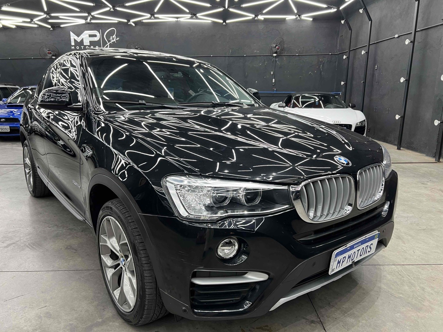 //www.autoline.com.br/carro/bmw/x4-20-xdrive28i-xline-16v-gasolina-4p-4x4-turbo/2017/belo-horizonte-mg/24968454