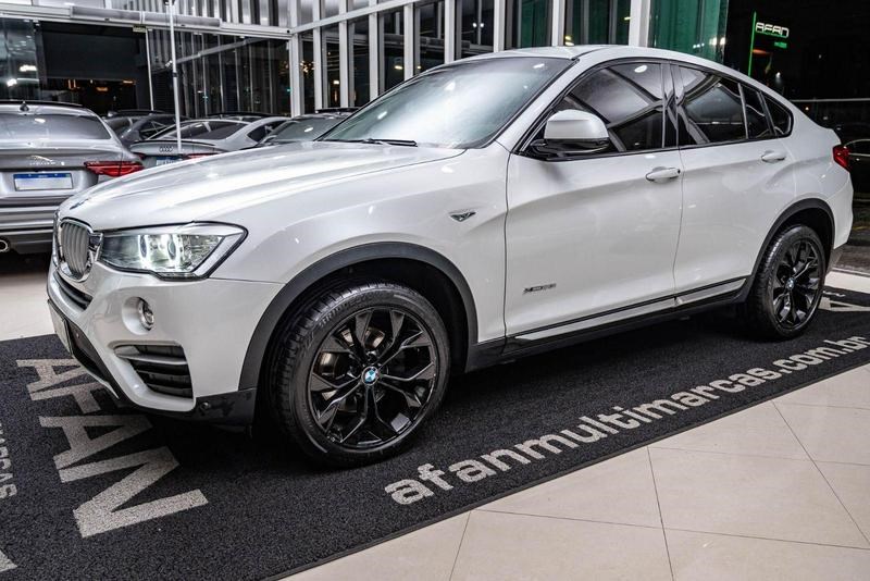 //www.autoline.com.br/carro/bmw/x4-20-xdrive28i-xline-16v-gasolina-4p-4x4-turbo/2018/curitiba-pr/25012833