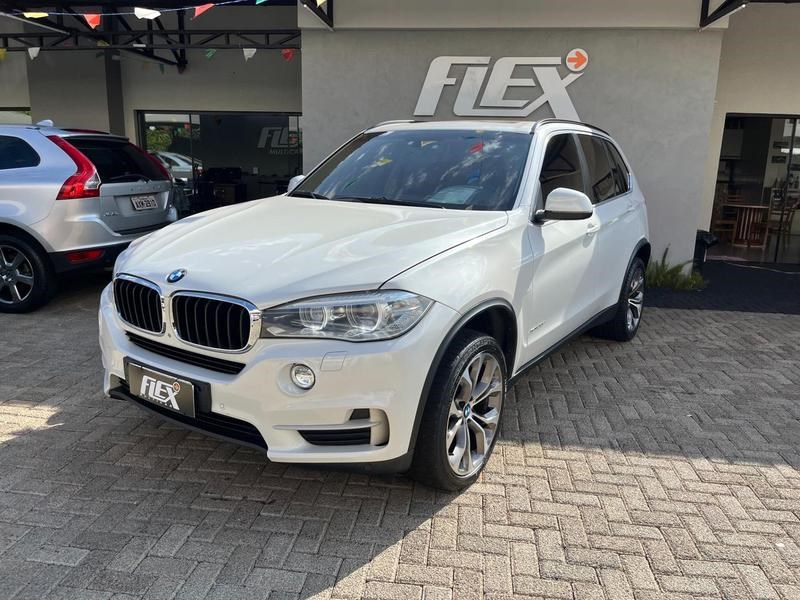 //www.autoline.com.br/carro/bmw/x5-30-xdrive30d-24v-diesel-4p-4x4-turbo-automati/2017/cascavel-pr/25016765
