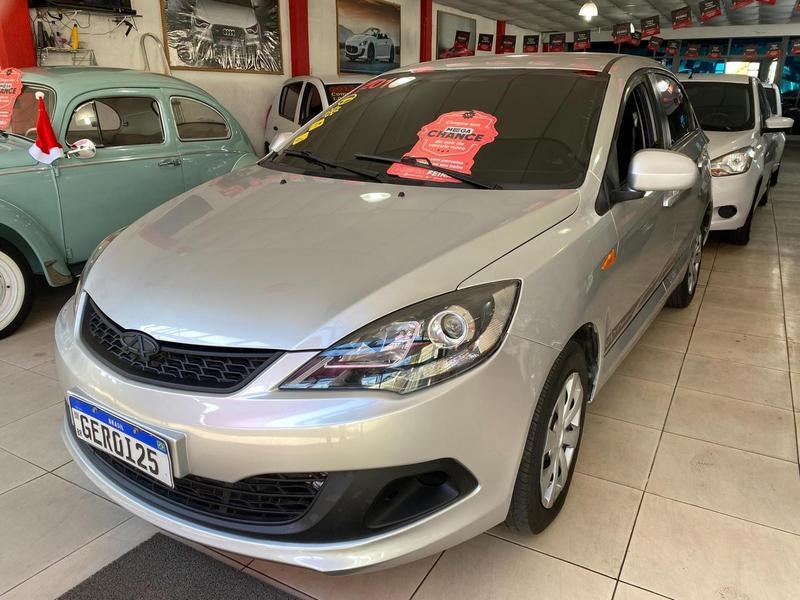 //www.autoline.com.br/carro/chery/celer-15-sedan-16v-flex-4p-manual/2016/porto-alegre-rs/24664548