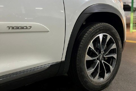 //www.autoline.com.br/carro/chery/tiggo-7-15-txs-t-16v-flex-4p-turbo-automatico/2021/sao-paulo-sp/24474837