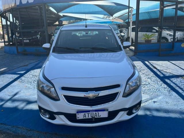 //www.autoline.com.br/carro/chevrolet/agile-14-effect-8v-flex-4p-manual/2014/campinas-sp/24764896