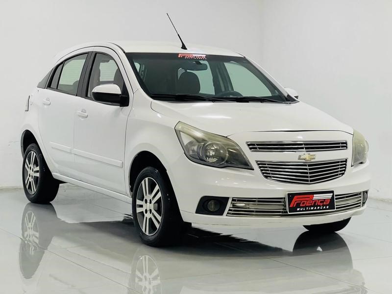 //www.autoline.com.br/carro/chevrolet/agile-14-ltz-8v-flex-4p-automatizado/2013/curitiba-pr/24900172