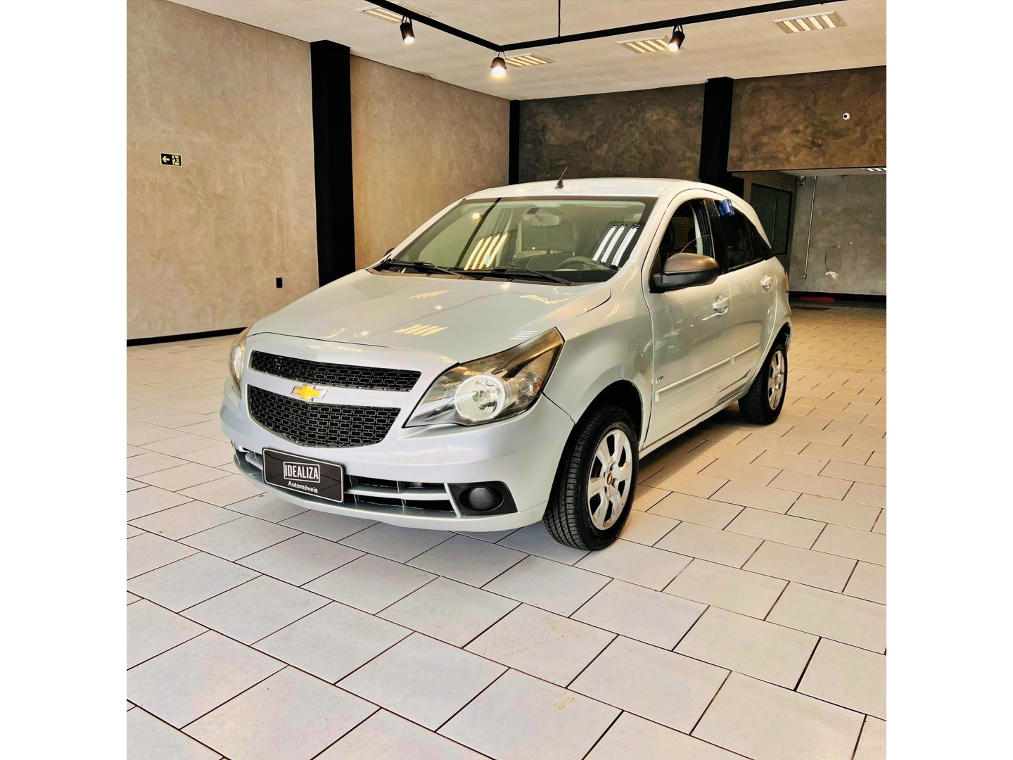 //www.autoline.com.br/carro/chevrolet/agile-14-ltz-wifi-8v-flex-4p-manual/2012/porto-alegre-rs/24916355