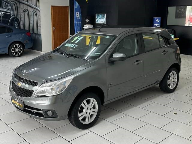 //www.autoline.com.br/carro/chevrolet/agile-14-ltz-8v-flex-4p-manual/2011/rio-negro-pr/25032190
