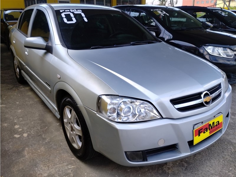 //www.autoline.com.br/carro/chevrolet/astra-20-sedan-advantage-8v-flex-4p-manual/2007/rio-de-janeiro-rj/24472607