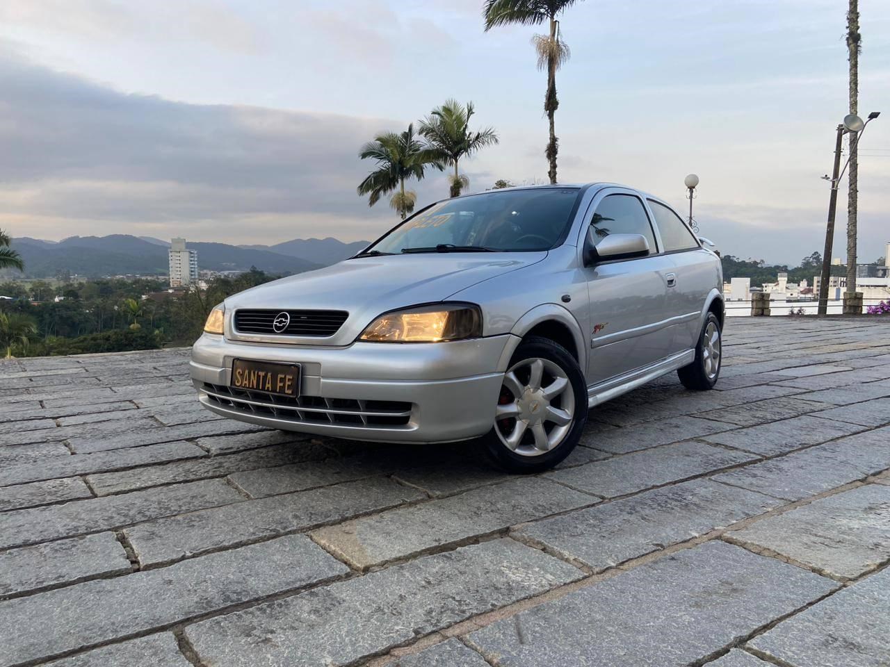 //www.autoline.com.br/carro/chevrolet/astra-18-hatch-gl-8v-gasolina-2p-manual/2001/blumenau-sc/24518043