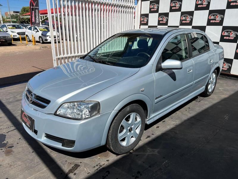 //www.autoline.com.br/carro/chevrolet/astra-20-sedan-comfort-8v-flex-4p-manual/2006/brasilia-df/24577131