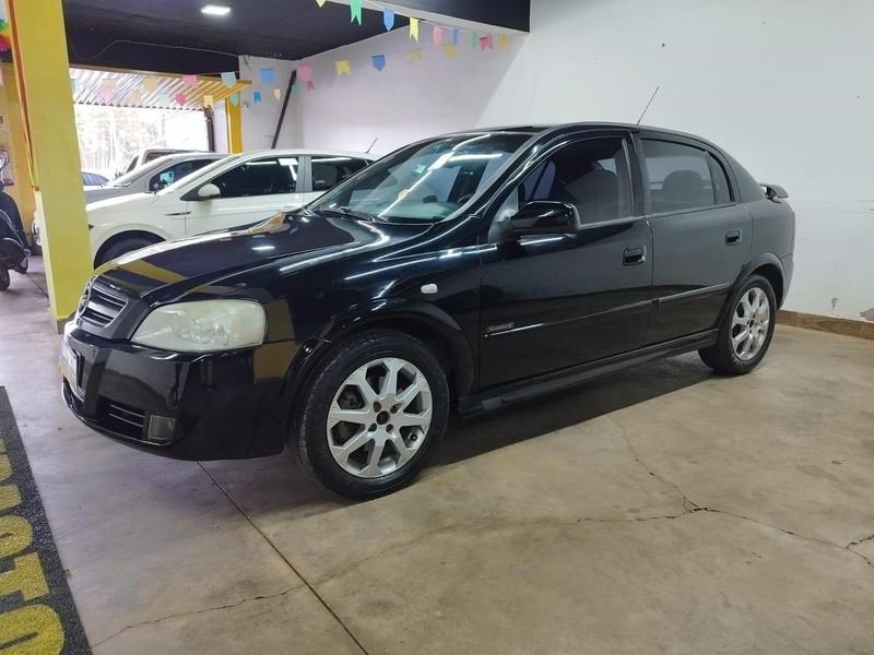 //www.autoline.com.br/carro/chevrolet/astra-20-sedan-advantage-8v-flex-4p-manual/2010/brasilia-df/24639495