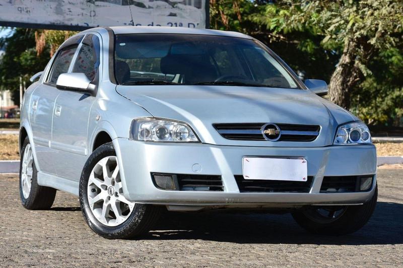 //www.autoline.com.br/carro/chevrolet/astra-20-hatch-advantage-8v-flex-4p-manual/2011/brasilia-df/25028487