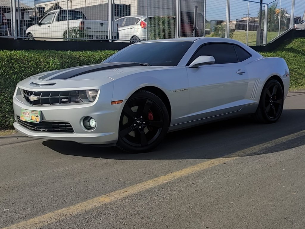 //www.autoline.com.br/carro/chevrolet/camaro-62-coupe-16v-gasolina-2p-automatico/2012/criciuma-sc/24369525