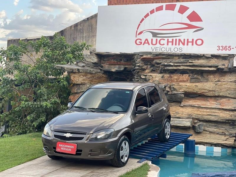 //www.autoline.com.br/carro/chevrolet/celta-10-advantage-8v-flex-4p-manual/2014/cuiaba-mt/23560132