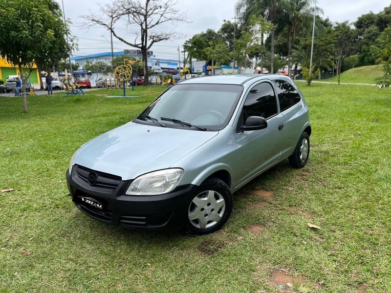 //www.autoline.com.br/carro/chevrolet/celta-10-spirit-8v-flex-2p-manual/2011/sao-jose-dos-campos-sp/23863580