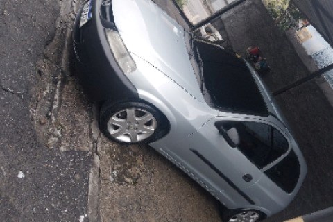 //www.autoline.com.br/carro/chevrolet/celta-10-life-8v-flex-2p-manual/2006/duque-de-caxias-rj/24032495