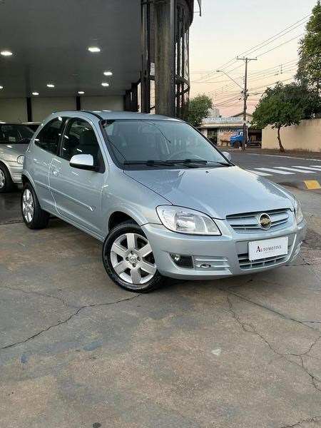 //www.autoline.com.br/carro/chevrolet/celta-10-life-8v-flex-2p-manual/2009/cambe-pr/24179432