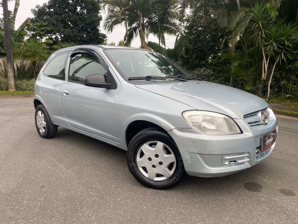 //www.autoline.com.br/carro/chevrolet/celta-10-life-8v-flex-2p-manual/2009/joinville-sc/24287740