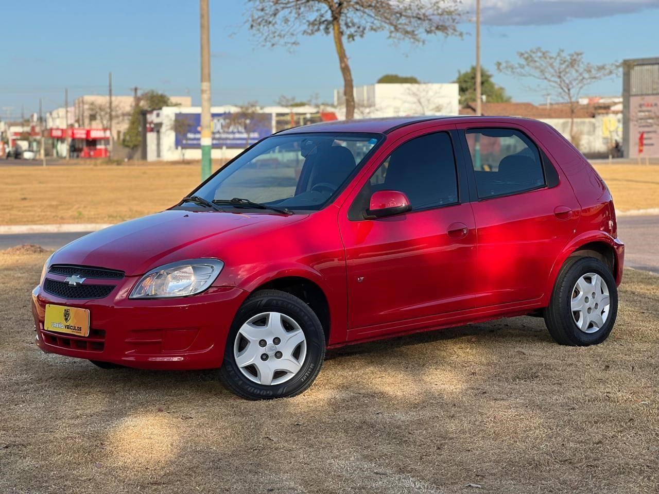 //www.autoline.com.br/carro/chevrolet/celta-10-lt-8v-flex-4p-manual/2012/sinop-mt/24507693