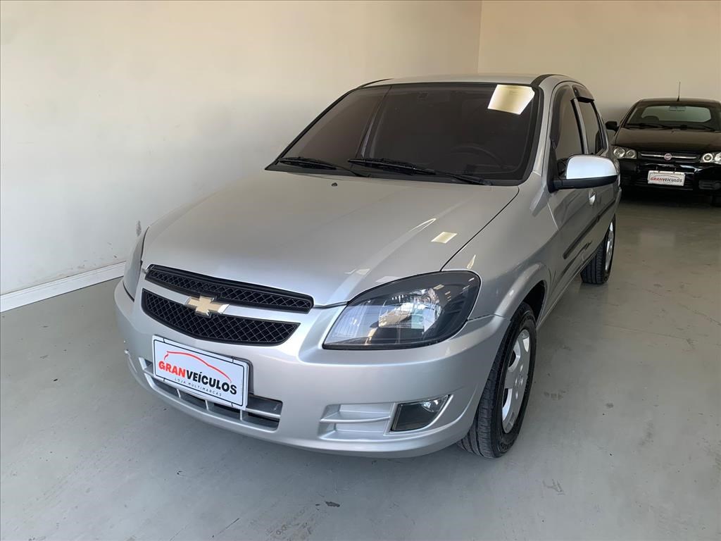 //www.autoline.com.br/carro/chevrolet/celta-10-lt-8v-flex-4p-manual/2013/campinas-sp/24609763