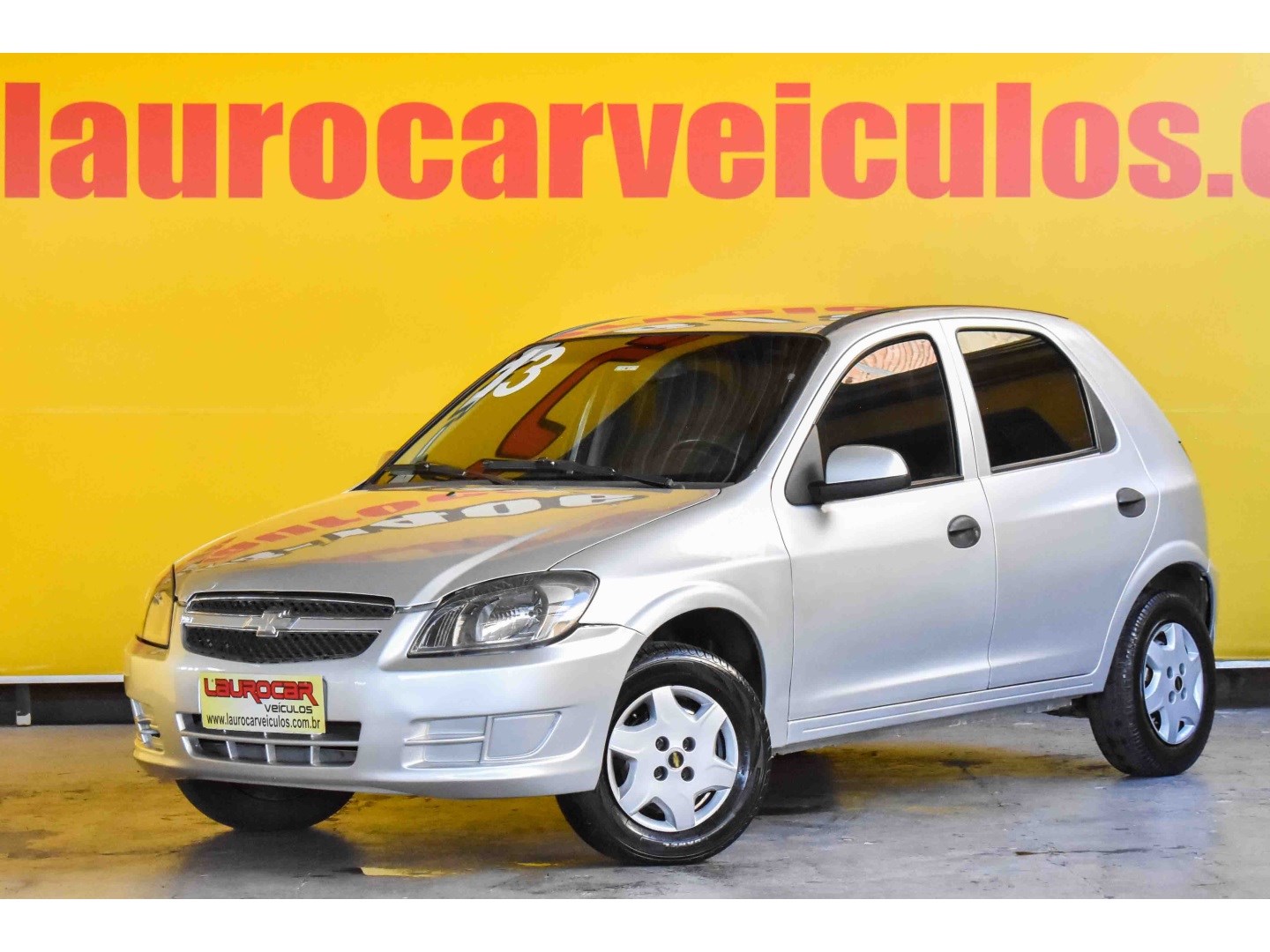 //www.autoline.com.br/carro/chevrolet/celta-10-lt-8v-flex-4p-manual/2013/belo-horizonte-mg/24627932