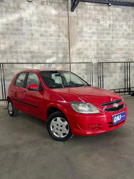 //www.autoline.com.br/carro/chevrolet/celta-10-lt-8v-flex-4p-manual/2014/brasilia-df/24877897