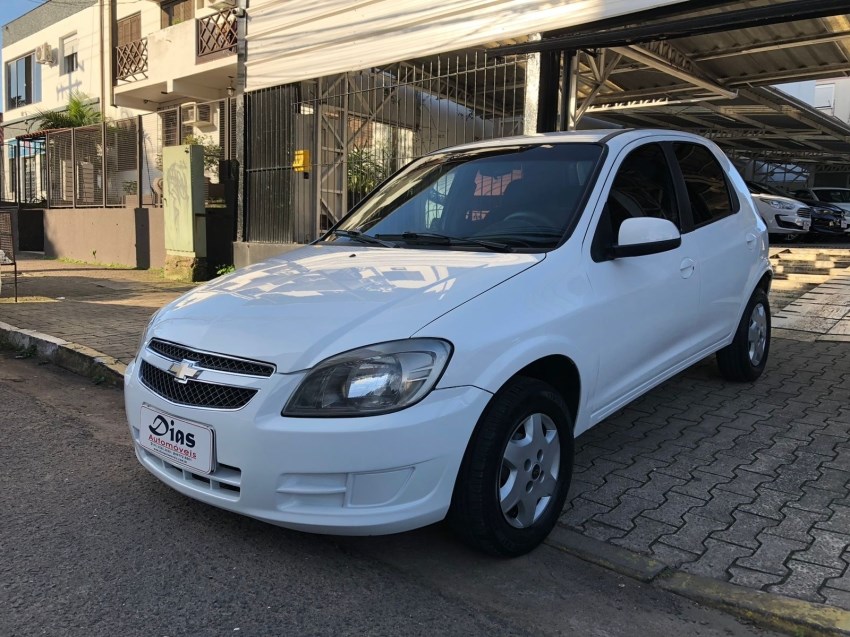 //www.autoline.com.br/carro/chevrolet/celta-10-lt-8v-flex-4p-manual/2015/novo-hamburgo-rs/24885638