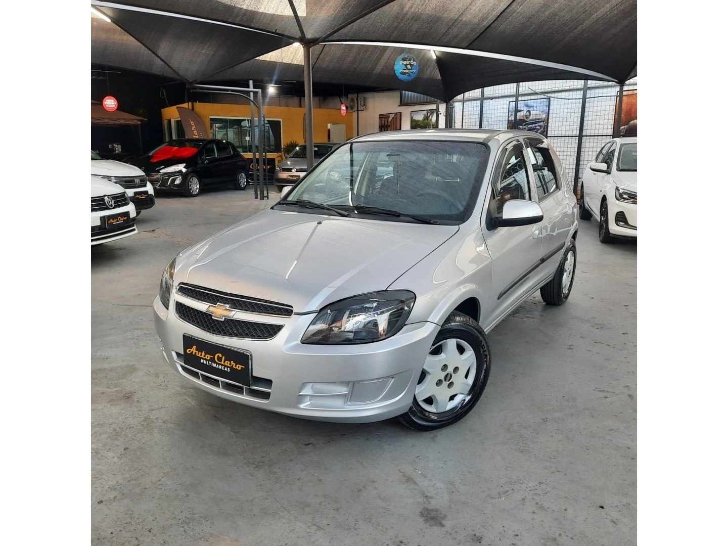//www.autoline.com.br/carro/chevrolet/celta-10-lt-8v-flex-4p-manual/2013/sorocaba-sp/24940540