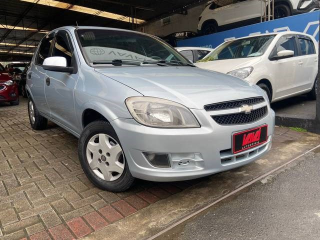 //www.autoline.com.br/carro/chevrolet/celta-10-ls-8v-flex-4p-manual/2012/rio-do-sul-sc/25024197