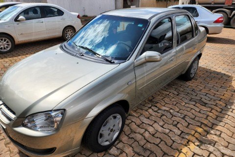 //www.autoline.com.br/carro/chevrolet/classic-10-8v-flex-4p-manual/2011/brasilia-df/17577392