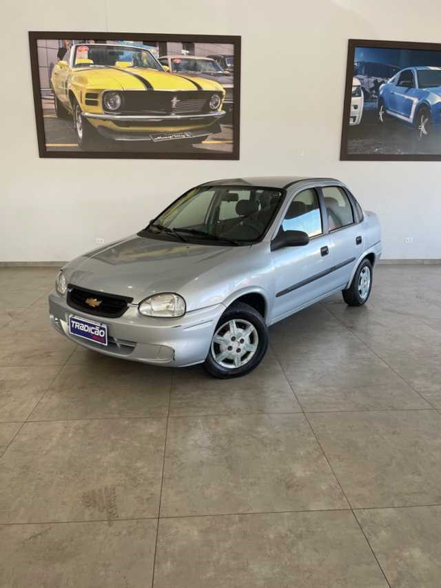 //www.autoline.com.br/carro/chevrolet/classic-10-8v-flex-4p-manual/2010/porangatu-go/24632280