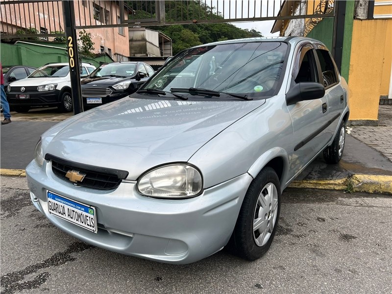 //www.autoline.com.br/carro/chevrolet/classic-10-8v-flex-4p-manual/2010/guaruja-sp/24786223