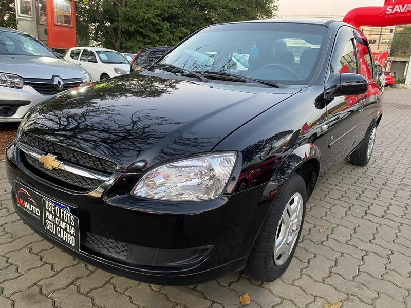 //www.autoline.com.br/carro/chevrolet/classic-10-ls-8v-flex-4p-manual/2013/porto-alegre-rs/24901299