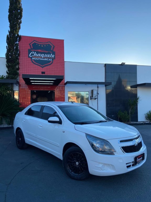 //www.autoline.com.br/carro/chevrolet/cobalt-14-lt-8v-flex-4p-manual/2013/joinville-sc/24112373
