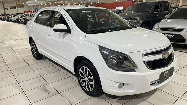 //www.autoline.com.br/carro/chevrolet/cobalt-18-graphite-8v-flex-4p-automatico/2015/bauru-sp/24807807