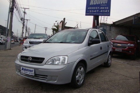 //www.autoline.com.br/carro/chevrolet/corsa-10-sedan-maxx-8v-flex-4p-manual/2005/porto-alegre-rs/15156280