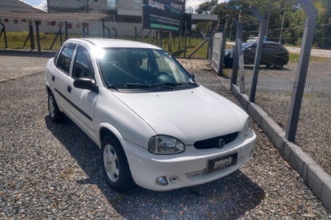 //www.autoline.com.br/carro/chevrolet/corsa-10-sedan-classic-8v-gasolina-4p-manual/2003/sao-joao-batista-sc/16855251
