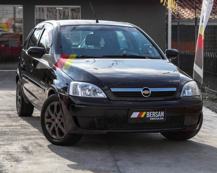 //www.autoline.com.br/carro/chevrolet/corsa-14-hatch-premium-8v-flex-4p-manual/2009/curitiba-pr/17617383