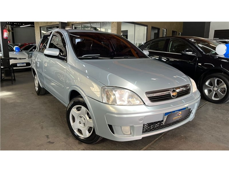 CHEVROLET - CORSA - 2010/2011 - Preta - R$ 31.900,00 - Francar