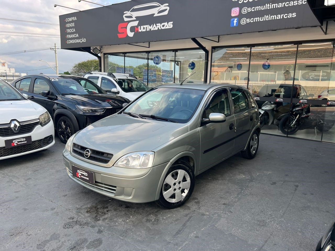 //www.autoline.com.br/carro/chevrolet/corsa-18-hatch-maxx-8v-flex-4p-manual/2006/florianopolis-sc/23653573
