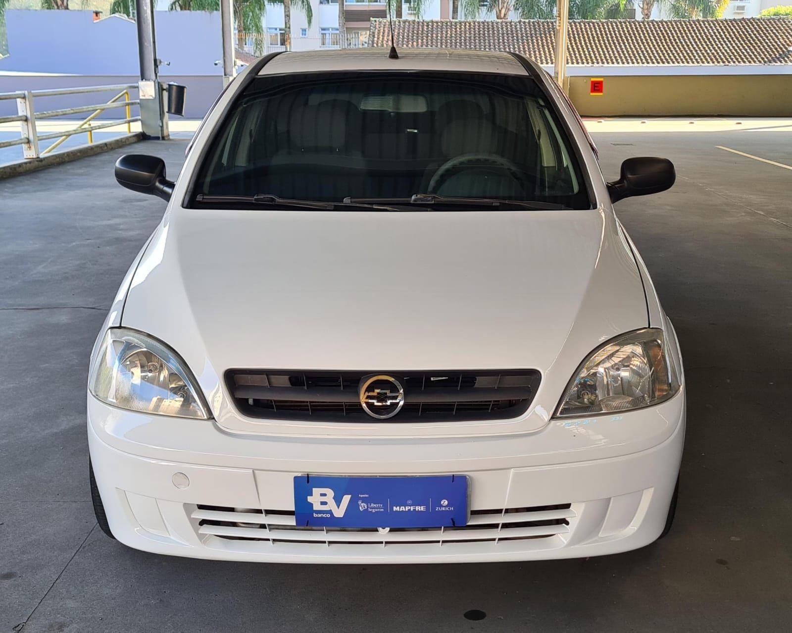 //www.autoline.com.br/carro/chevrolet/corsa-10-sedan-maxx-8v-flex-4p-manual/2006/blumenau-sc/24634914